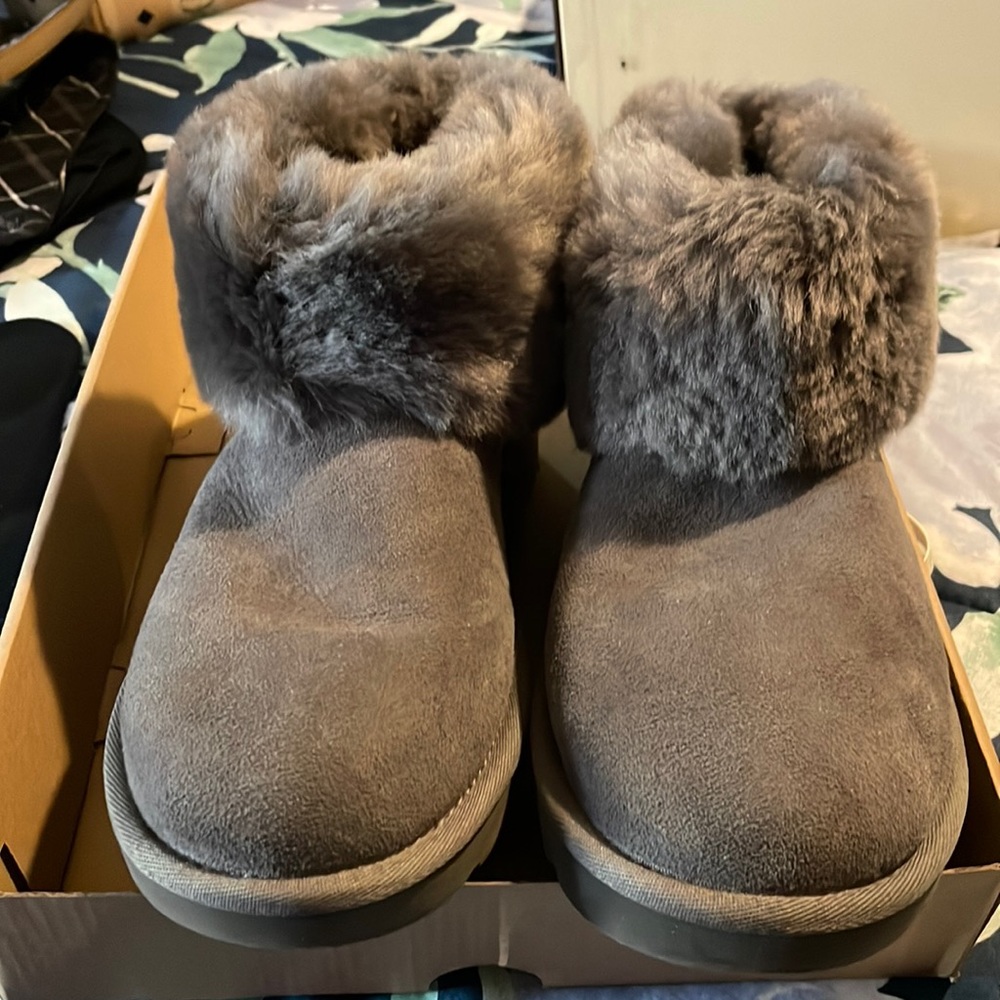 Ugg Wome classic mini fluff